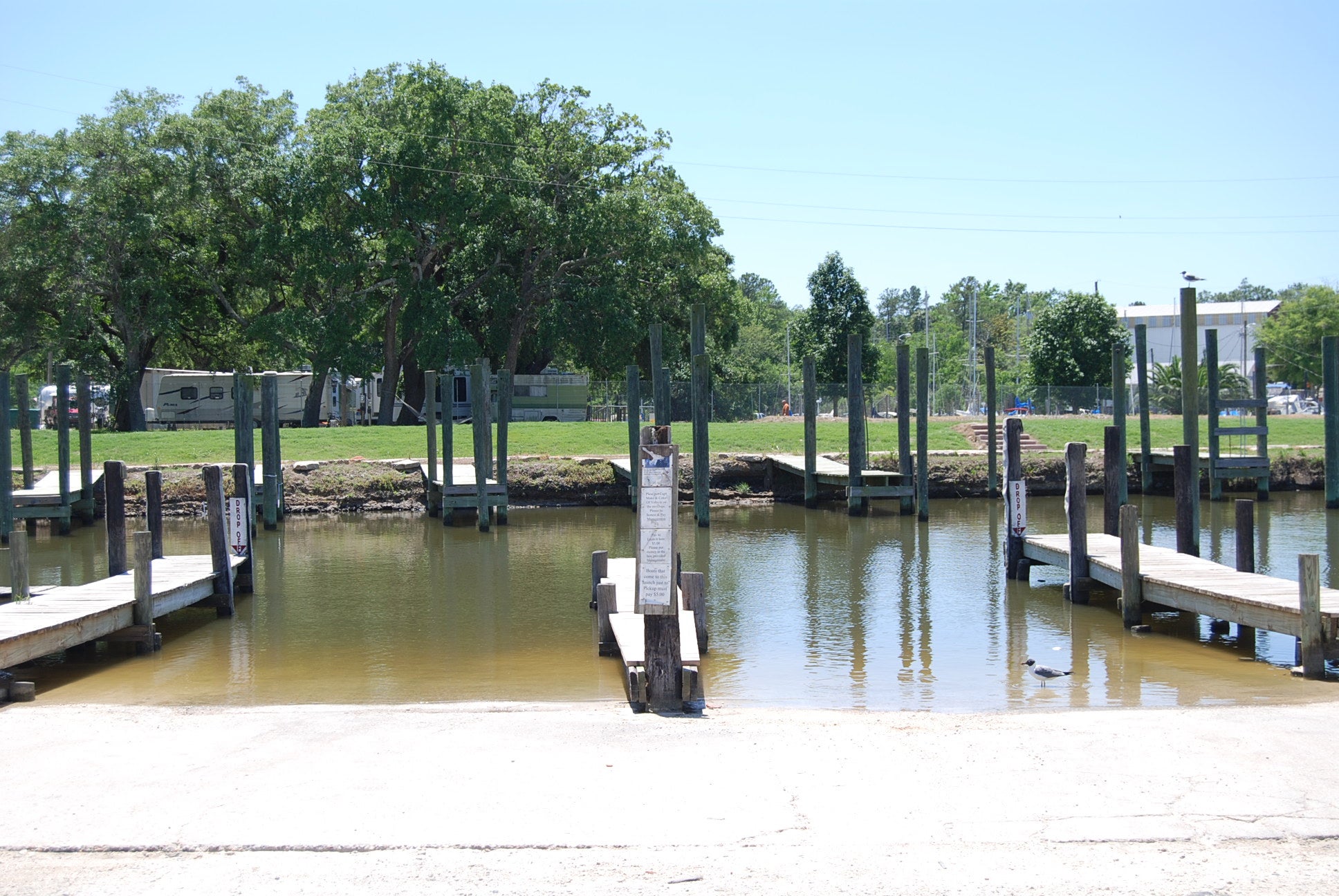 The River Shack Boat Launch Outdoor Alabama